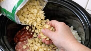 Slow Cooker Chip Burgers