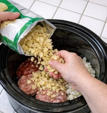 Slow Cooker Chip Burgers