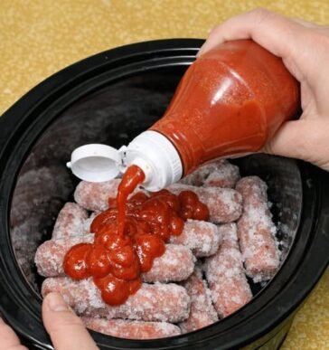 Slow Cooker Fireworks Sausages