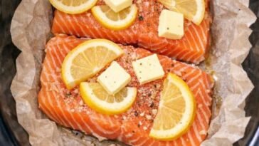 Slow Cooker Lemon Butter Salmon