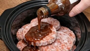Slow Cooker Steakhouse Burgers